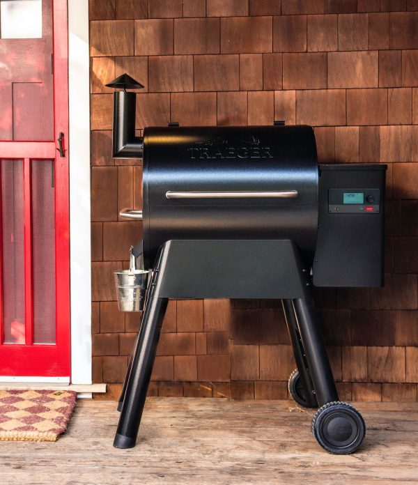 Traeger Grills Pro 575 Wifi Pellet Grill and Smoker in Black -sku-1003894309 - Image 2