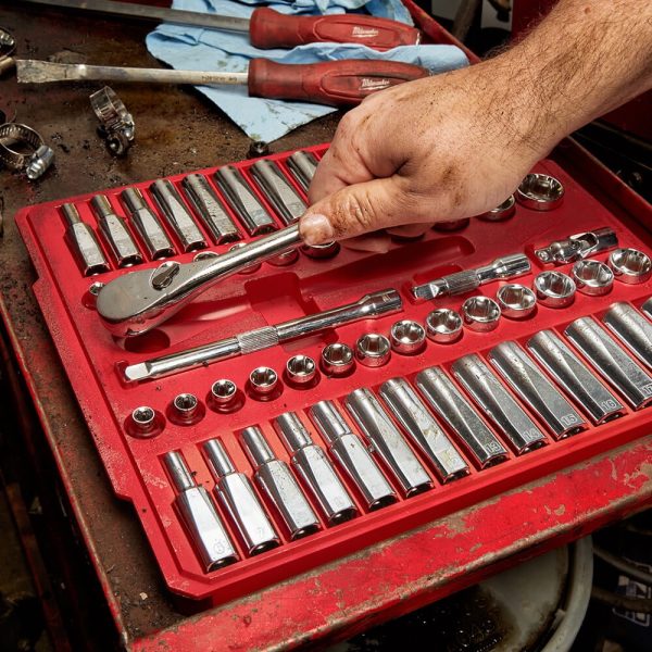 Milwaukee 48-22-9008 3/8 in. Drive 56pc Ratchet & Socket Set (SAE & Metric) - Image 6