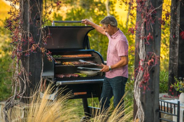Traeger Grills Timberline 1300 Wifi Pellet Grill and Smoker in Black - Image 3