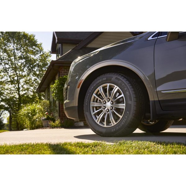 Cooper Discoverer SRX All-Season 235/70R16 106T Tire - Image 4