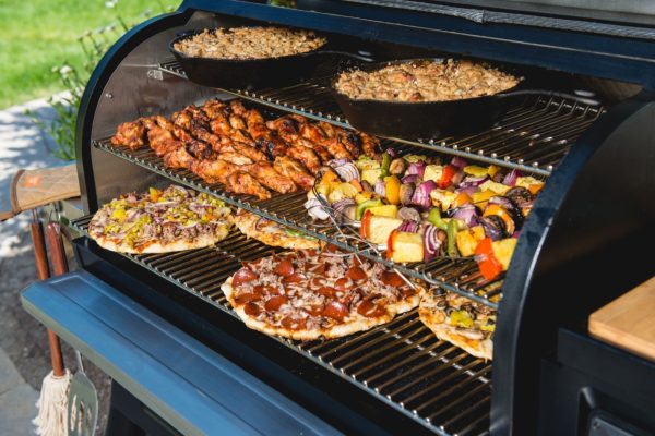 Traeger Grills Timberline 1300 Wifi Pellet Grill and Smoker in Black - Image 4